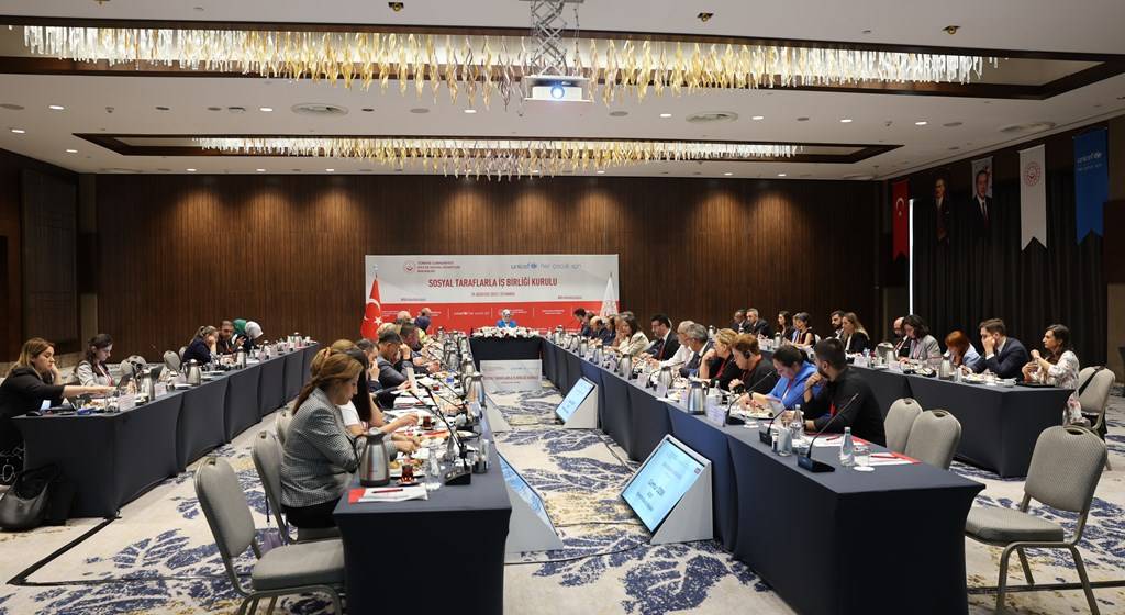 “Depremzede Çocuklar Güvenli Şehirlere Nakledildi”